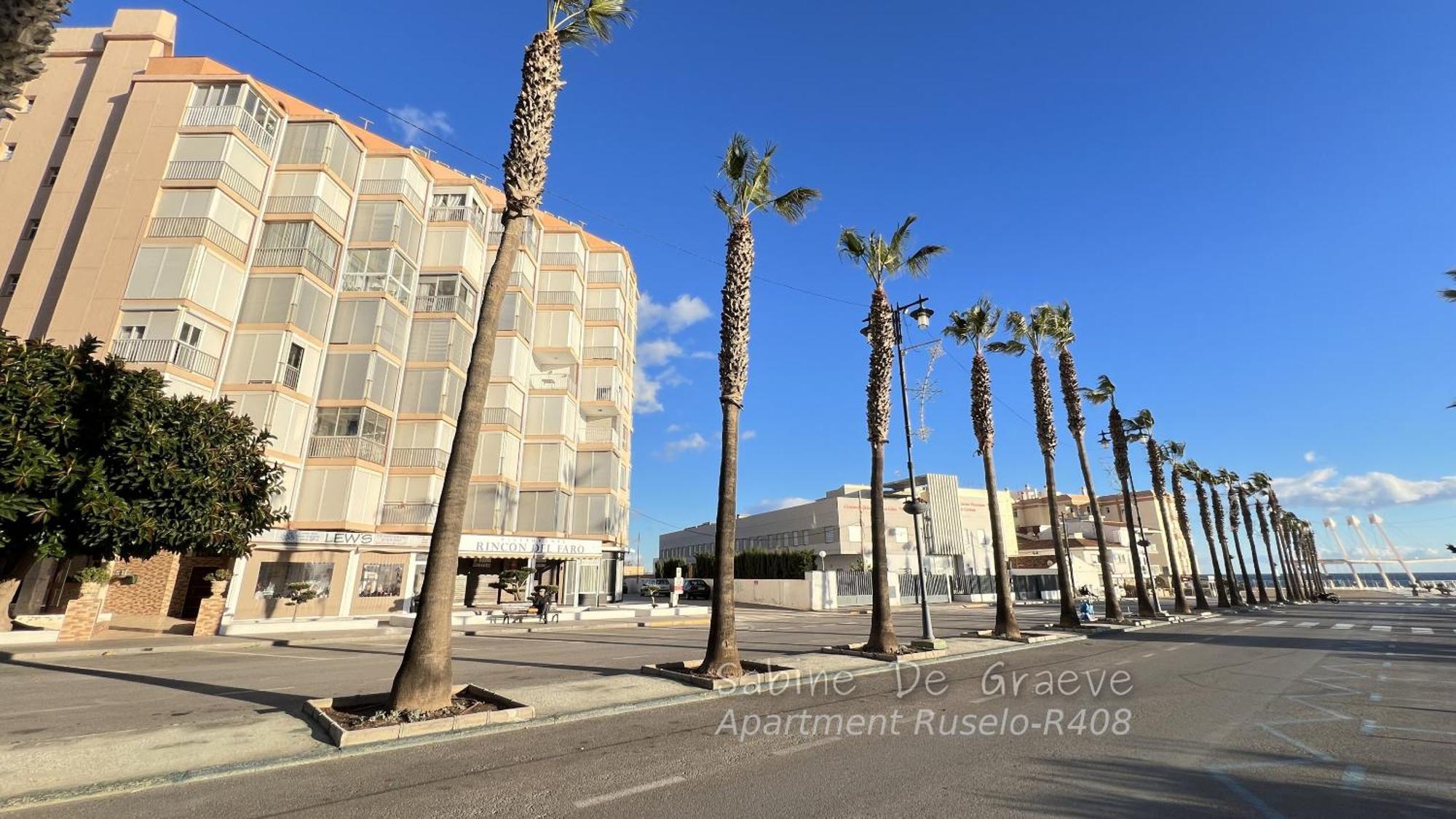 Love Nest By The Sea Wake Up With Ocean Views In Every Room Ruselo R408 تورّوكس كوستا المظهر الخارجي الصورة