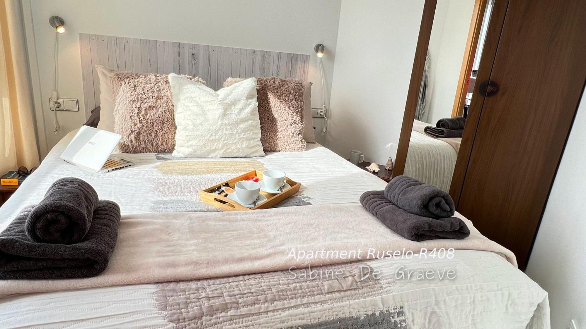Love Nest By The Sea Wake Up With Ocean Views In Every Room Ruselo R408 تورّوكس كوستا المظهر الخارجي الصورة