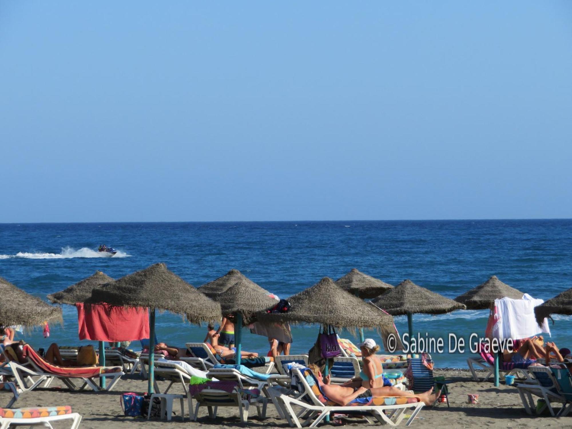 Love Nest By The Sea Wake Up With Ocean Views In Every Room Ruselo R408 تورّوكس كوستا المظهر الخارجي الصورة