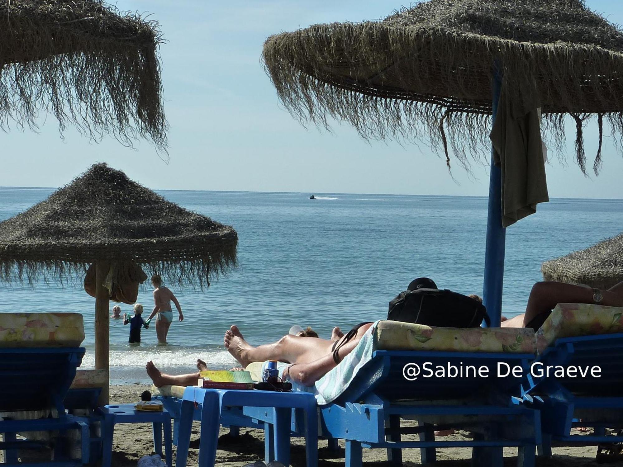 Love Nest By The Sea Wake Up With Ocean Views In Every Room Ruselo R408 تورّوكس كوستا المظهر الخارجي الصورة