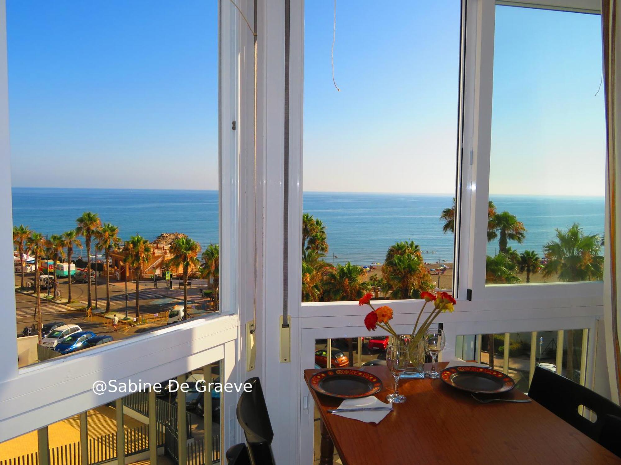 Love Nest By The Sea Wake Up With Ocean Views In Every Room Ruselo R408 تورّوكس كوستا الغرفة الصورة