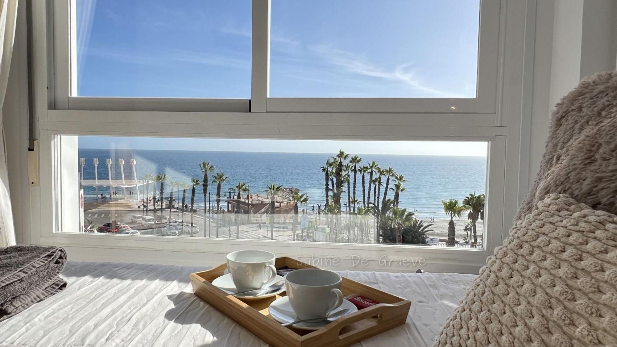 Love Nest By The Sea Wake Up With Ocean Views In Every Room Ruselo R408 تورّوكس كوستا المظهر الخارجي الصورة